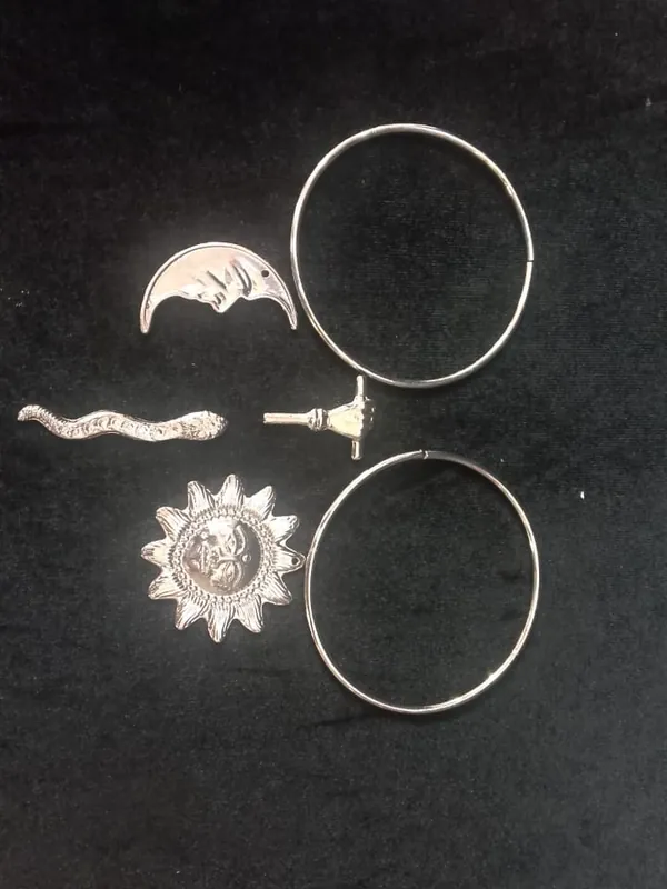 Pulseras con dijes · Distribuidora El Cristo Cali
