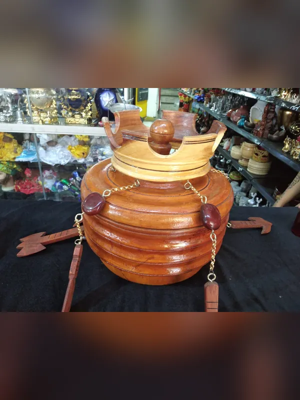 Sopera de madera tallada · Distribuidora El Cristo Cali